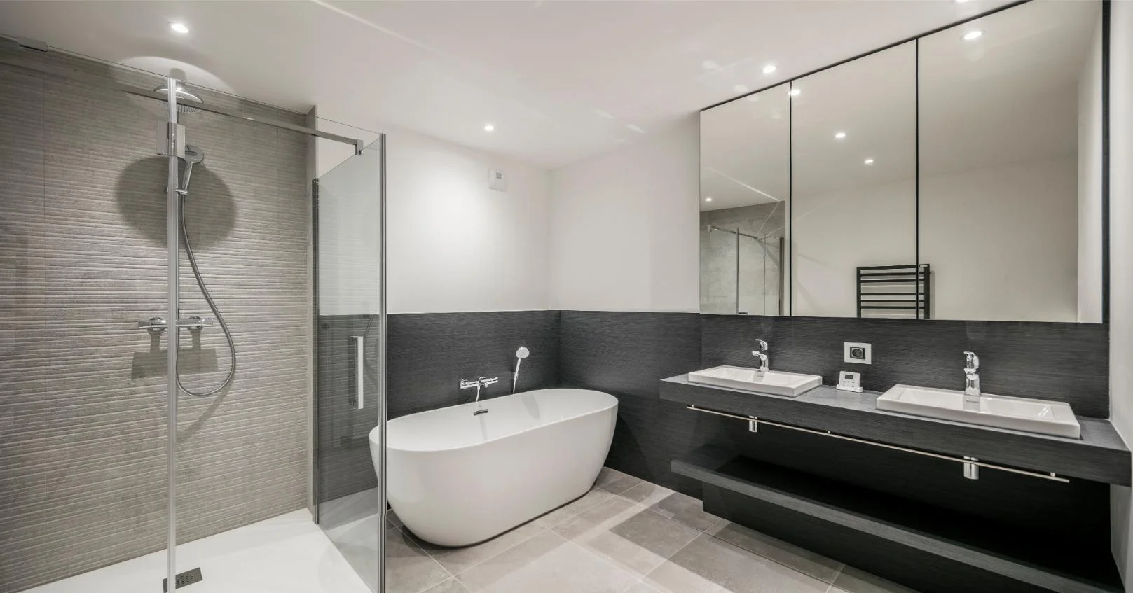No.1 Best Bathroom Renovation in Frisco- The Design Center